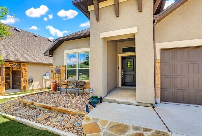 Foto del edificio - Luxury Semi-Custom Built Home in Stevens Ranch