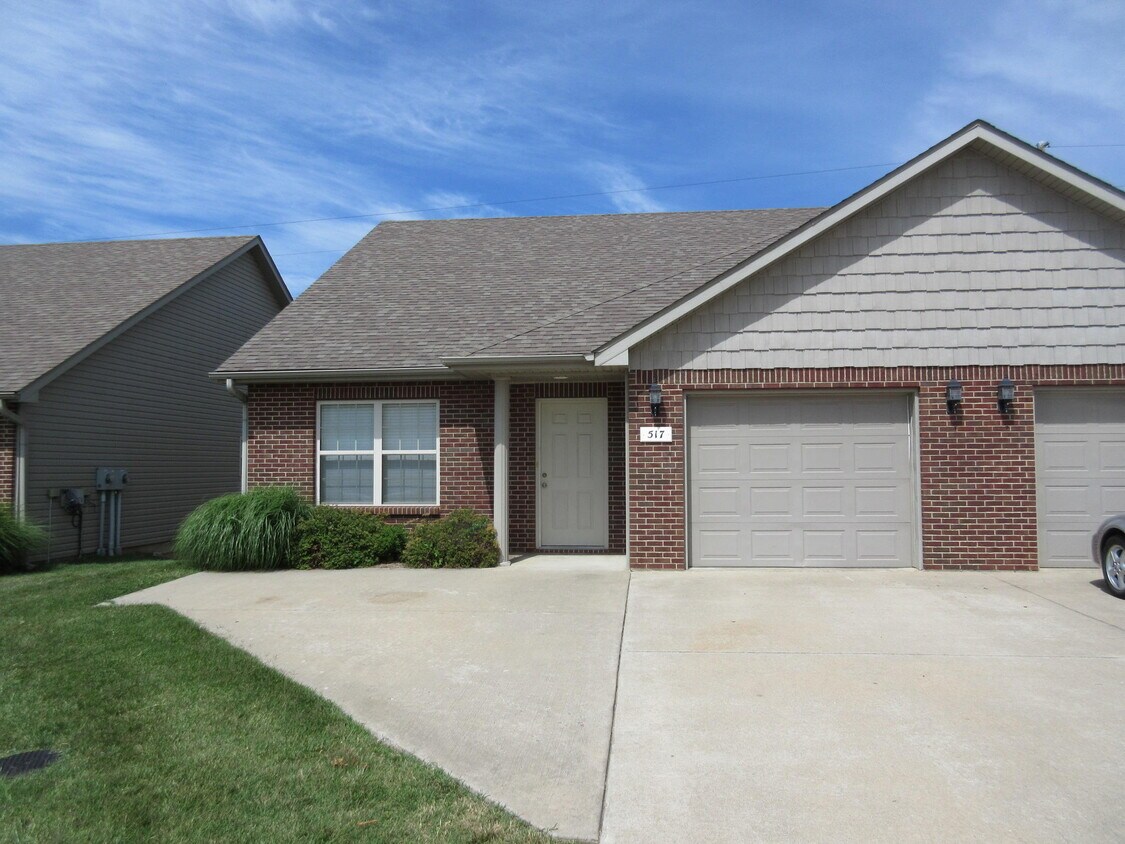 Foto principal - 517 Glenstone Dr