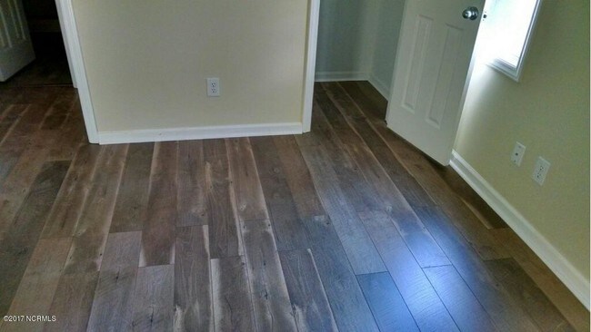 Foto del edificio - 1644 Gause Landing Rd SW