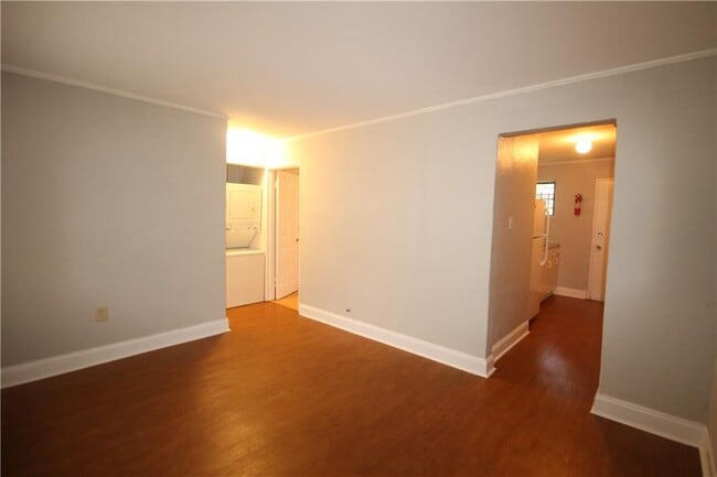 Foto del edificio - 758 St Charles Ave NE