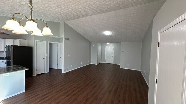 Building Photo - 2887 Creith Ct
