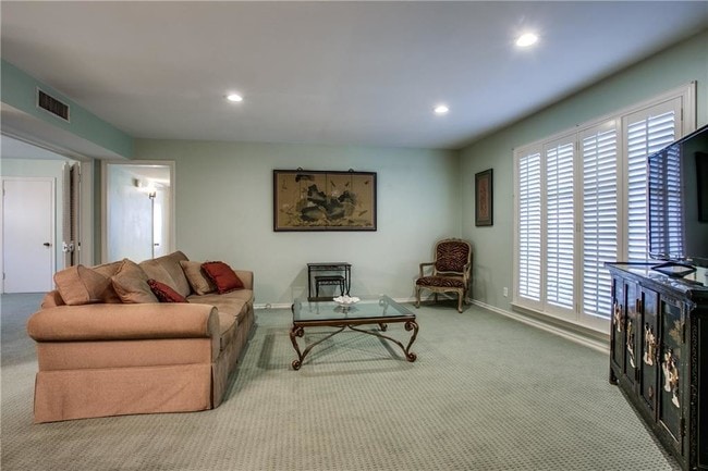Building Photo - 6078 Averill Way