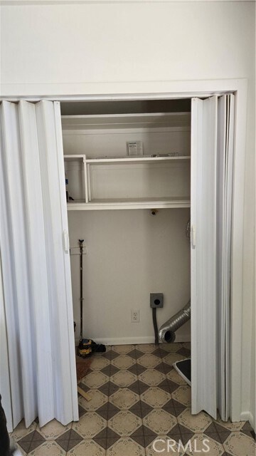 Foto del edificio - 5348 W 120th St