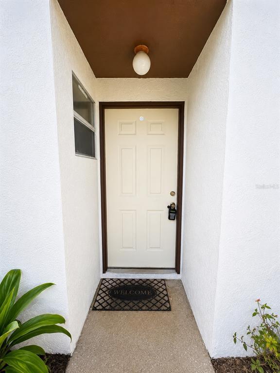 Building Photo - 704 Lucaya Dr