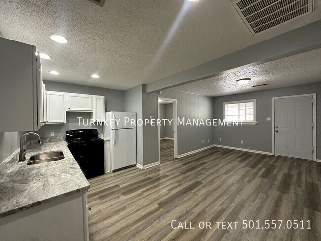 Foto del edificio - 222 W 23rd St