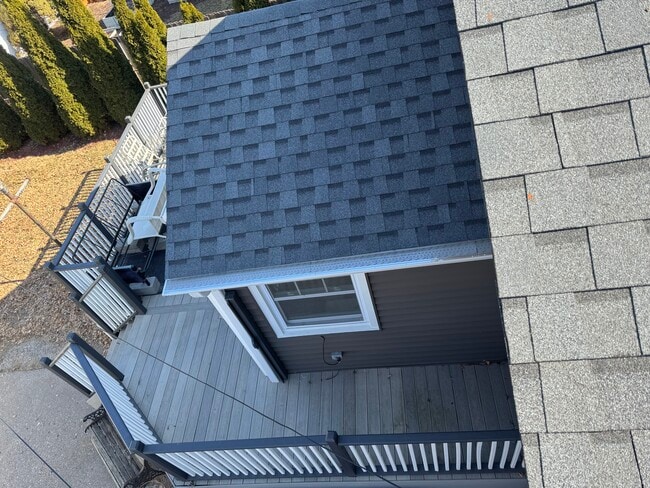 Building Photo - 2118 Elm St