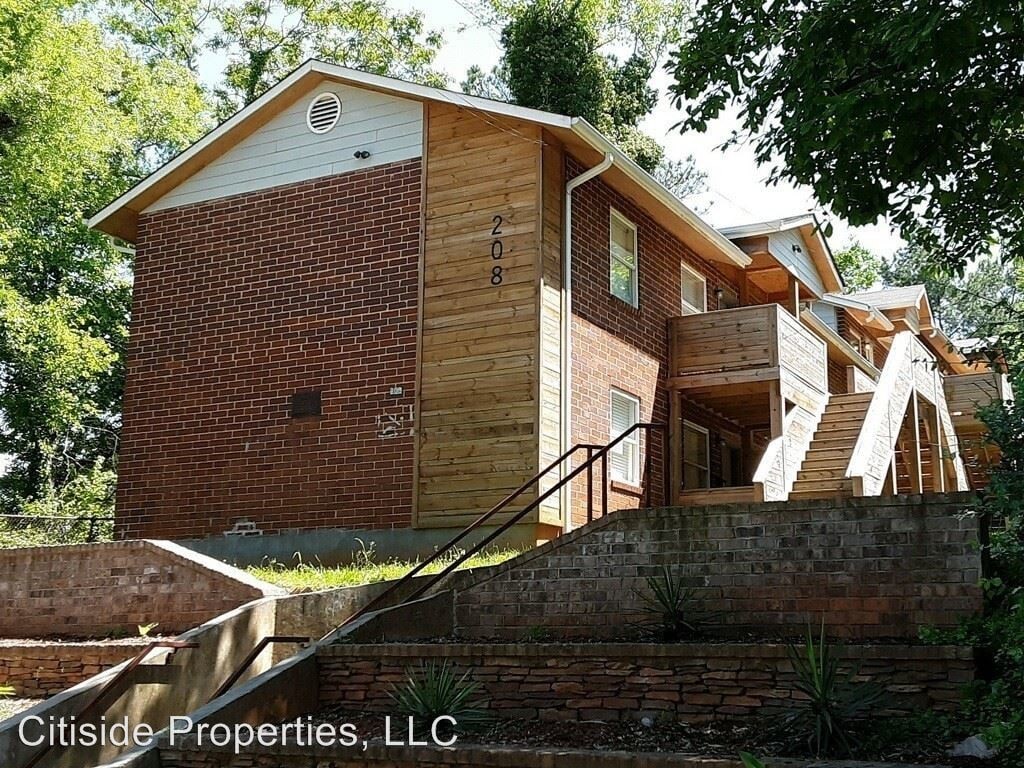 Primary Photo - 208 Doane St SW