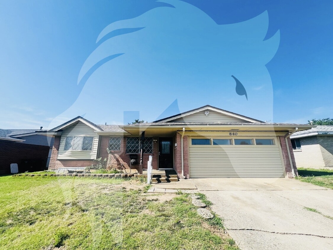 "Charming 4-Bedroom Home with Spacious Living at 840 North Windemere Drive, Moore, OK!" - "Charming 4-Bedroom Home with Spacious Living at 840 North Windermere Drive, Moore, OK!"