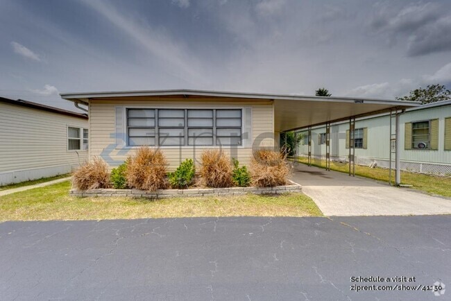 Building Photo - 10928 Poplar St NE