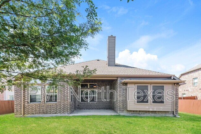 Building Photo - 3014 Lakefield Dr