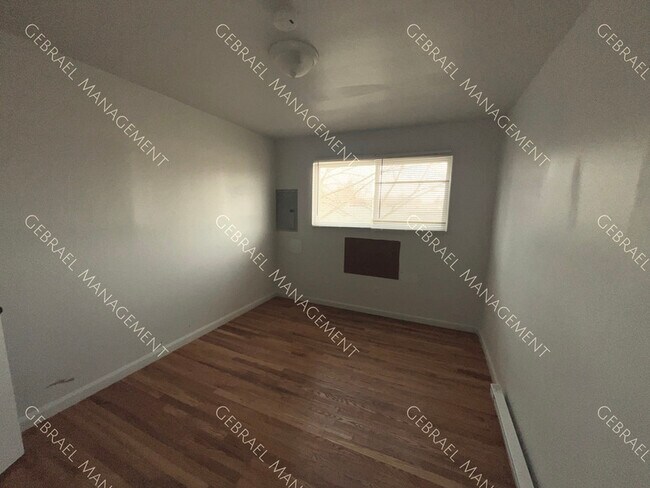 Foto del edificio - 10235 Whittier Ave