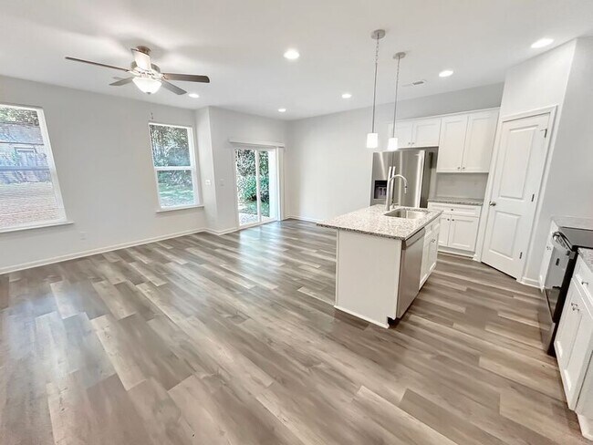 Foto del edificio - 5213 Rockwood Rd