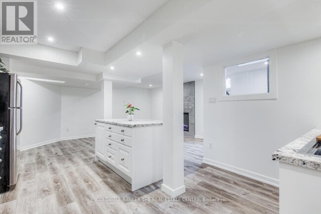 Photo du bâtiment - 562 Winette Rd