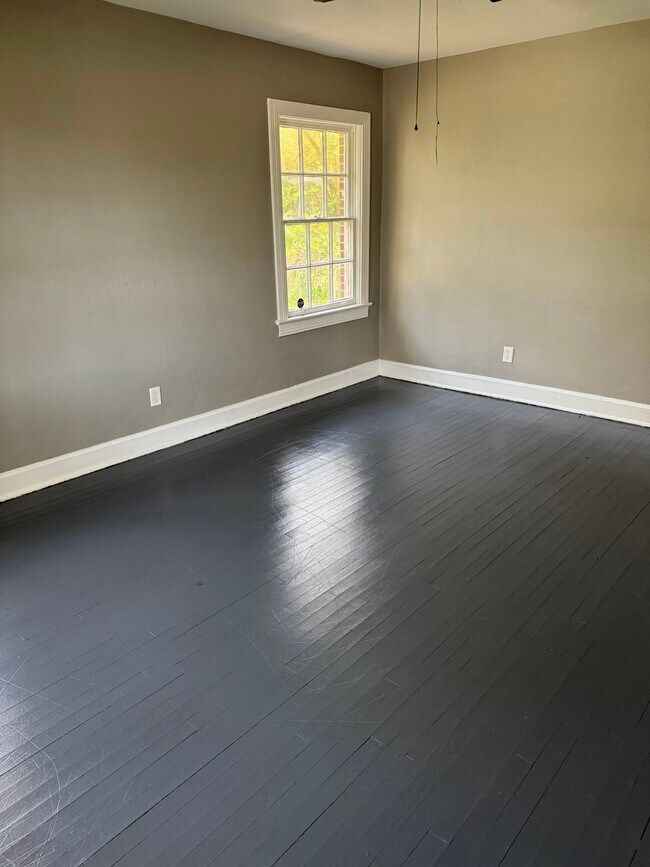 Foto del edificio - 611 E 19th St