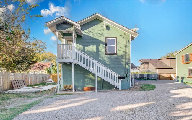 Building Photo - 408 Randall St