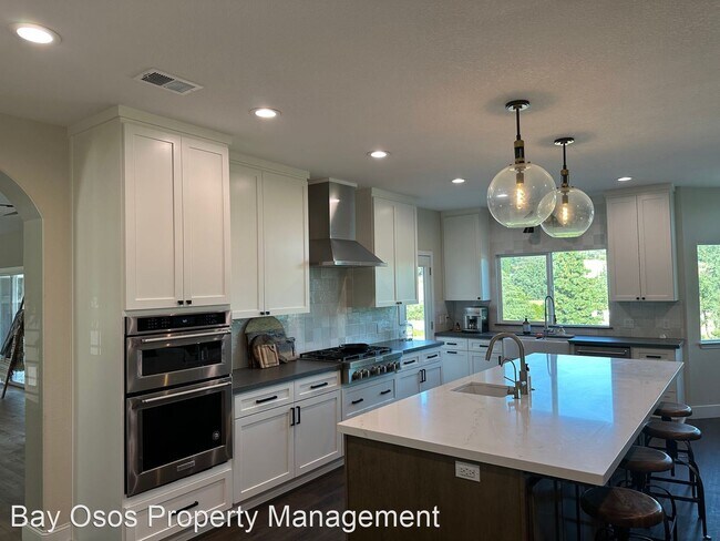 Building Photo - 3 br, 2.5 bath House - 145 Eagle Creek