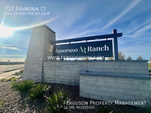 Foto del edificio - 717 Fountain Ct