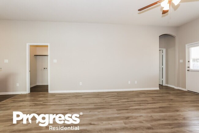 Foto del edificio - 15153 Meadow Glen S