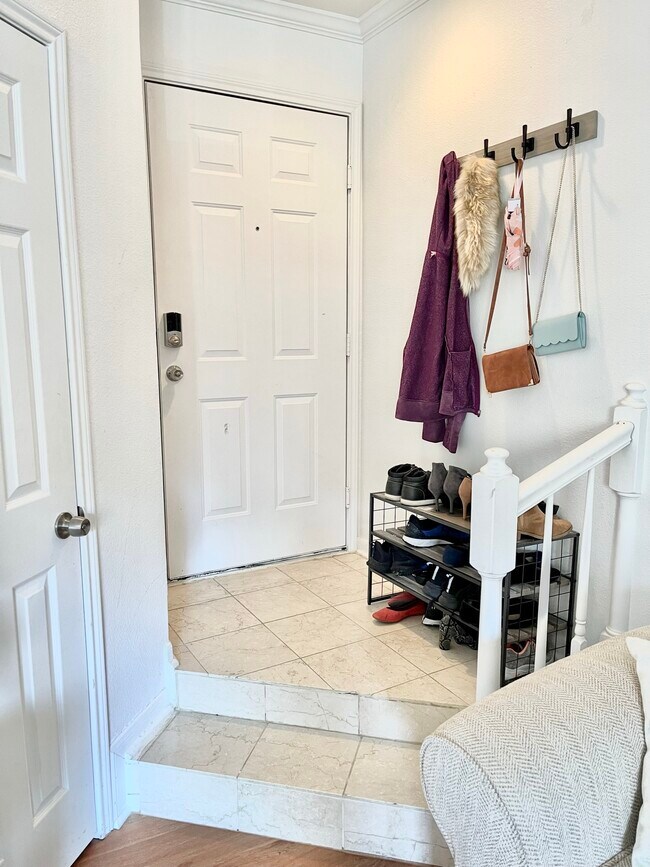 664 Gateway Dr SE Unit 316, Leesburg, VA 20175 Condo for Rent in Leesburg, VA