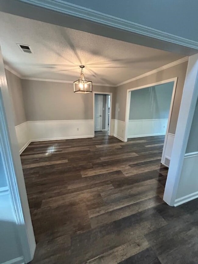 Building Photo - 496 Quail Crest Dr