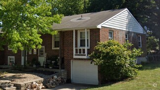 Building Photo - 2835 Tepee Ave