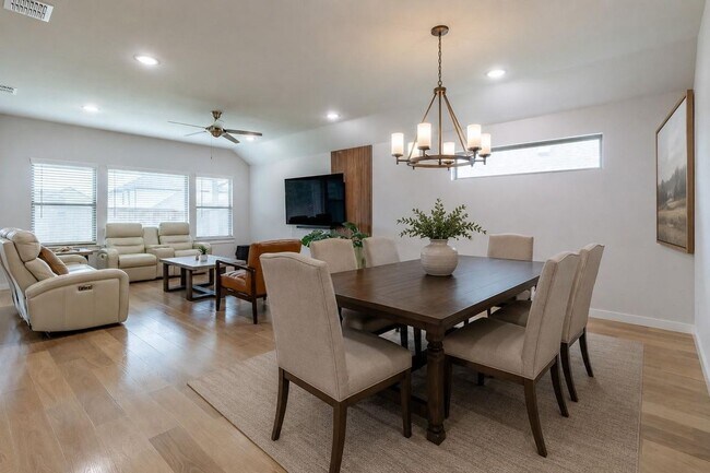 Foto del edificio - 2122 Mossfield Ln