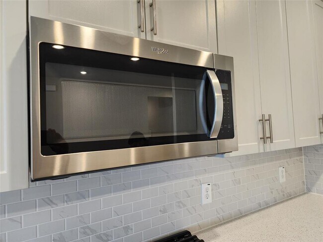 Foto del edificio - 120 Greenspire Ln