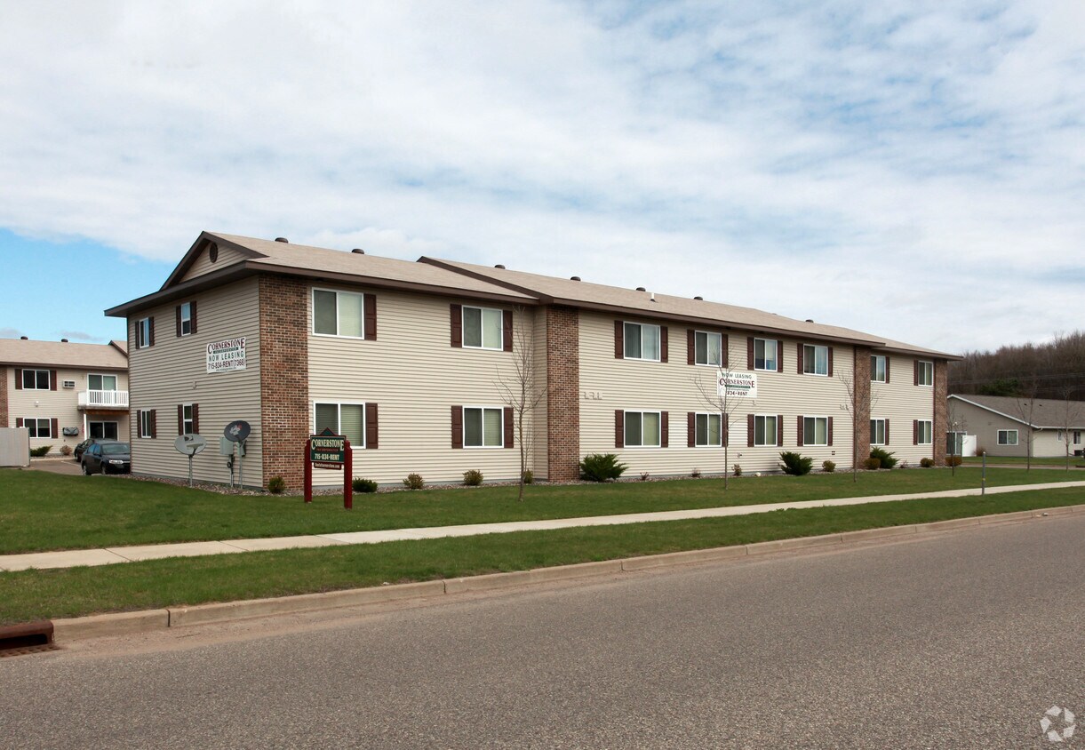 4562 Arrowhead Dr, Eau Claire, WI 54703 Apartments in Eau Claire, WI