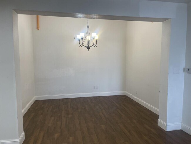 Building Photo - 16614 Boss Gaston Rd