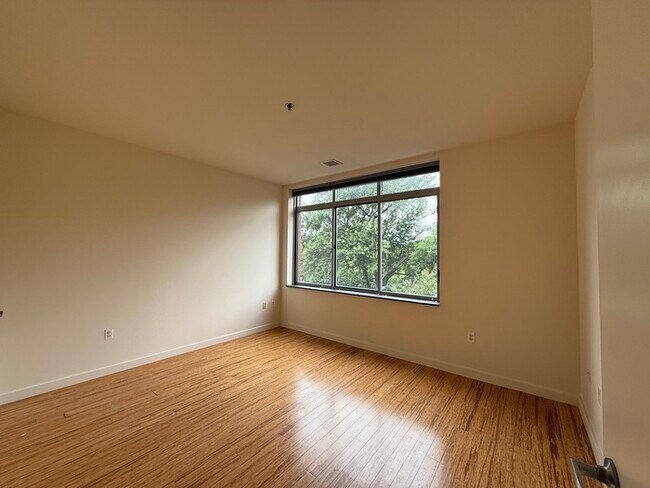 Foto del edificio - 25 McWilliams Pl