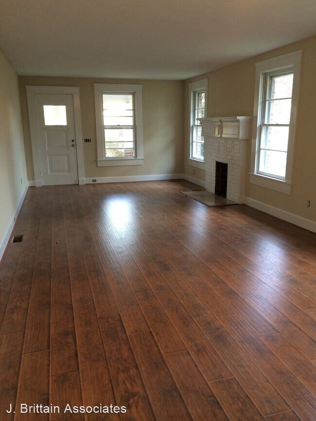 Building Photo - 3 br, 2 bath House - 215 Stadium Drive