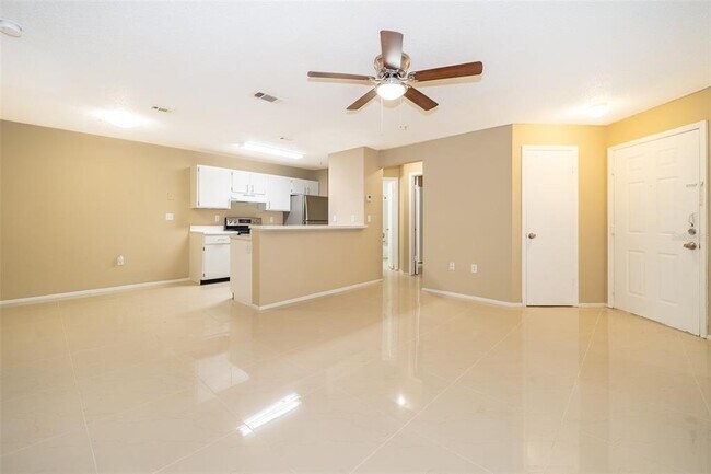 Foto del edificio - 623 Dory Ln