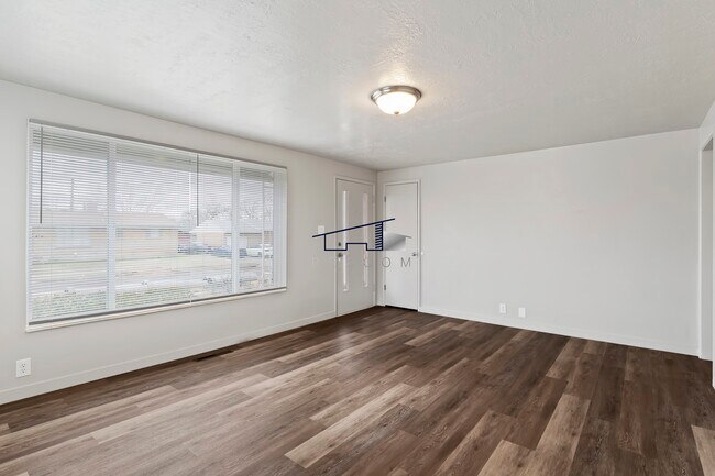 Foto del edificio - 138 Lynnwood Dr