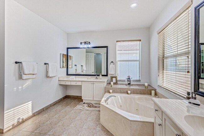 Foto del edificio - 118 Palm Beach Plantation Blvd