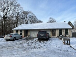 Building Photo - 1574-1576 Crescent Dr