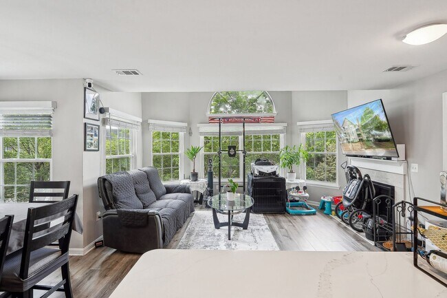 Foto del edificio - Discover comfort and style in the sought-a...