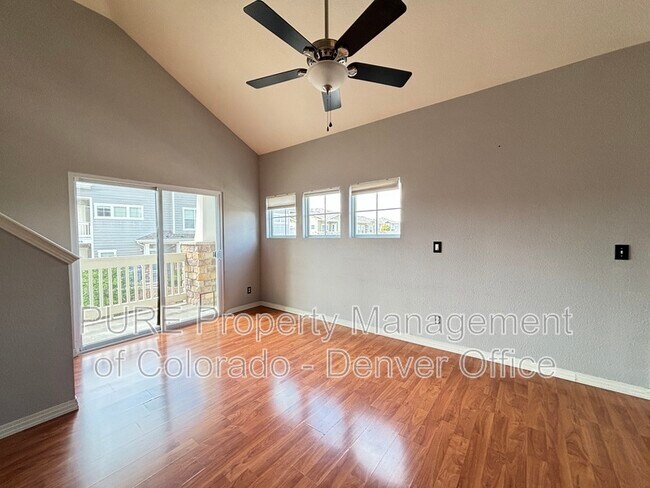 Foto del edificio - 9489 Ashbury Cir