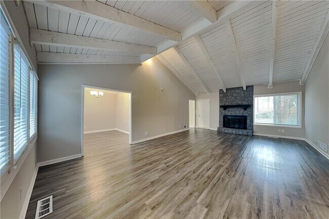 Foto del edificio - 252 Paxton Cir