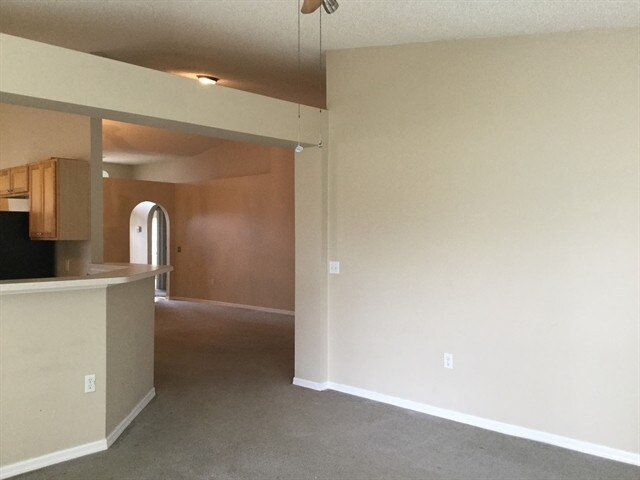 Foto del edificio - 2051 Corner Meadow Circle