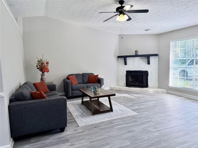 Building Photo - 5285 Sugar Crest Dr