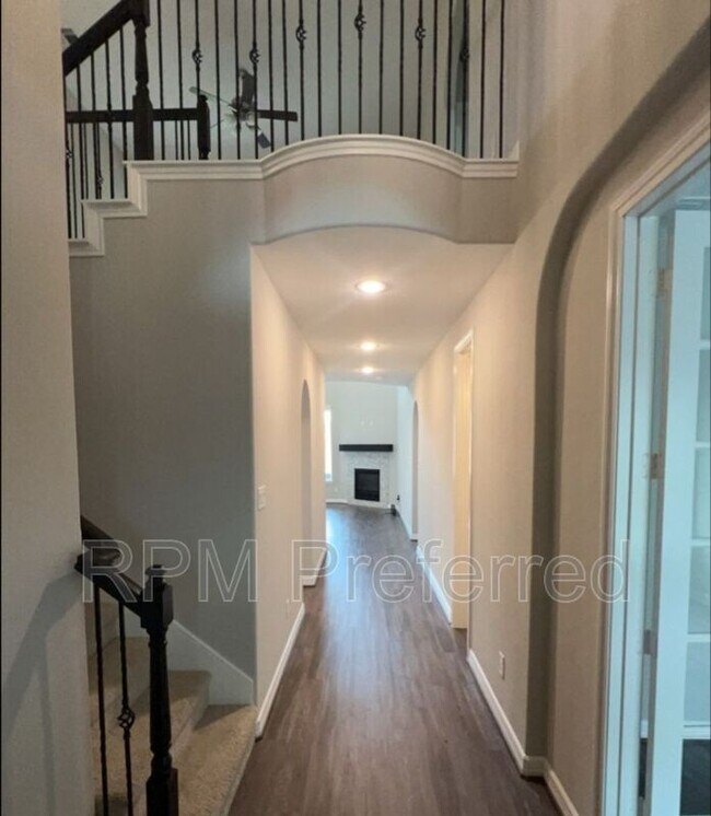 Foto del edificio - 14615 Birchwood Falls Trail