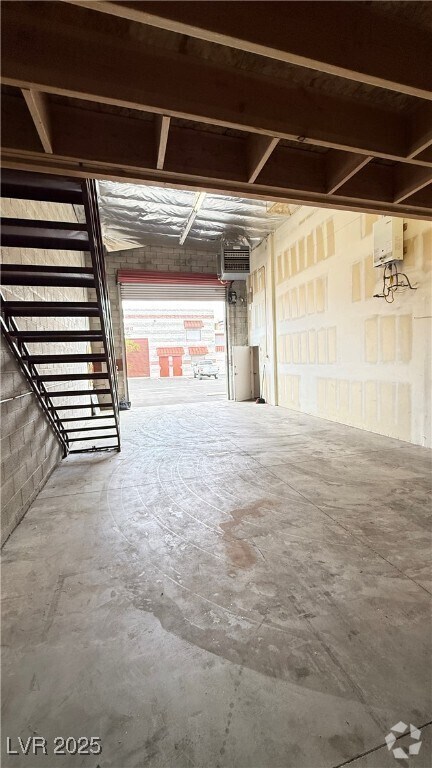 Building Photo - 1613 Carse Dr