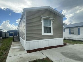 Building Photo - 11514 Annette Ave