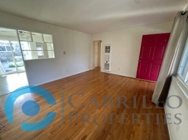 Building Photo - 3558-3560 38th Street