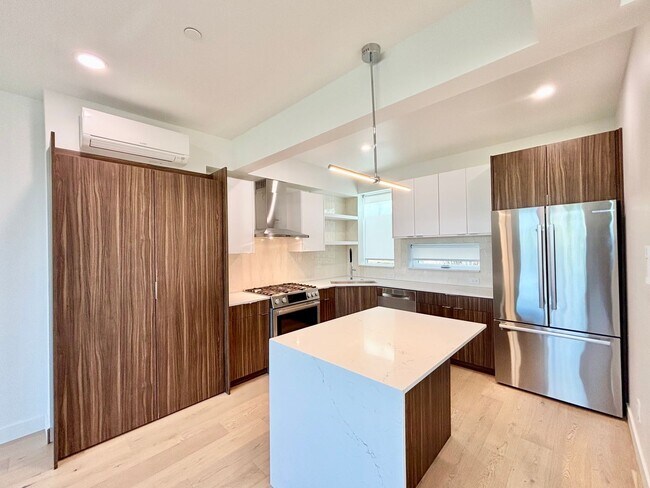 Foto del edificio - Stunning New Construction in Queen Anne wi...