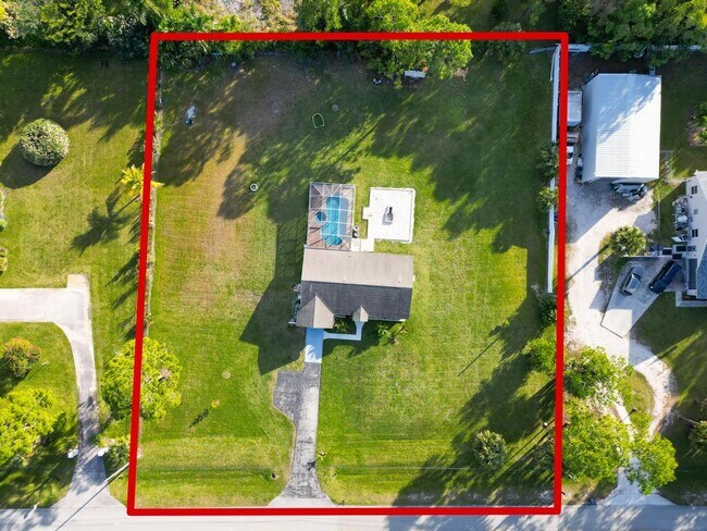 Building Photo - 14702 Key Lime Blvd