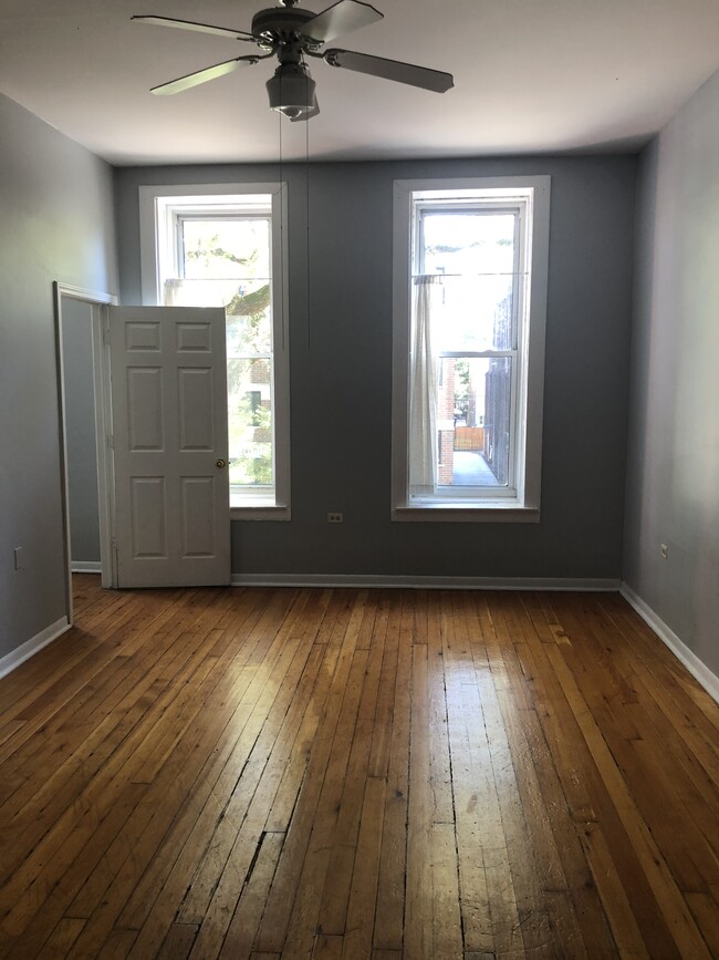 Building Photo - 1248 N Wolcott Ave