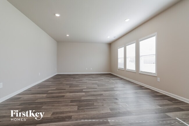 Foto del edificio - 281 Auburn Crossing Dr