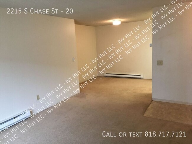 Foto del edificio - 2215 S Chase St