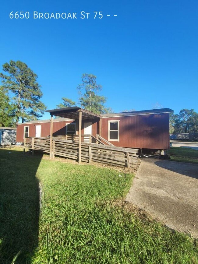 Foto del edificio - 6650 Broadoak St